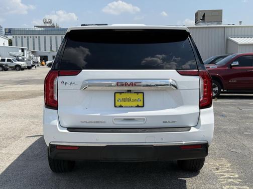 2021 GMC Yukon SLT
