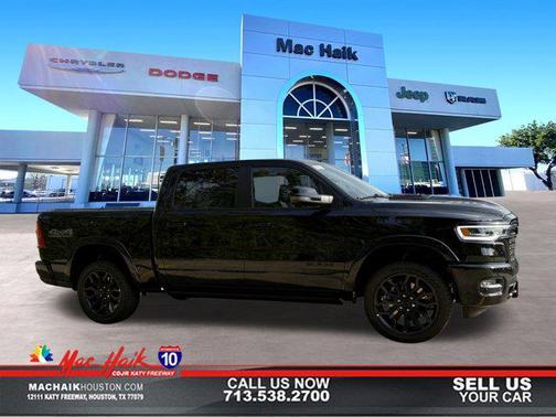 Diamond Black Crystal Pearlcoat 2026 RAM 1500 Limited