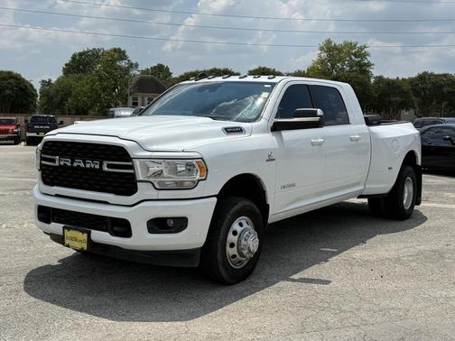 2022 RAM 3500 Lone Star Mega Cab 4x4 6'4' Box