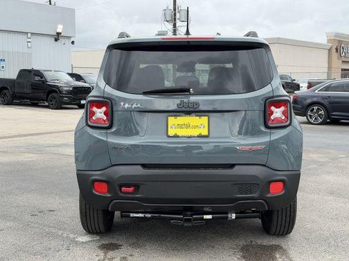 2016 Jeep Renegade Trailhawk