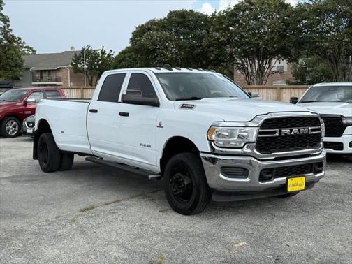 2020 RAM 3500 Tradesman Crew Cab 4x4 8' Box