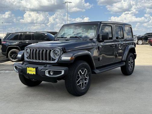 2025 Jeep Wrangler 4-Door Sahara 4x4