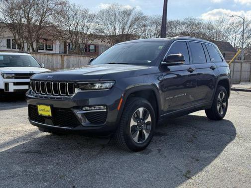 2022 Jeep Grand Cherokee 4xe Base
