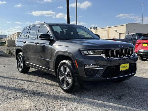2022 Jeep Grand Cherokee 4xe Base