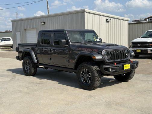 2025 Jeep Gladiator Mojave X