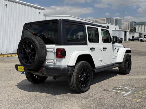 Bright White Clearcoat 2023 Jeep Wrangler 4xe Sahara