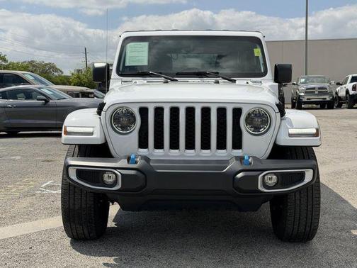 Bright White Clearcoat 2023 Jeep Wrangler 4xe Sahara
