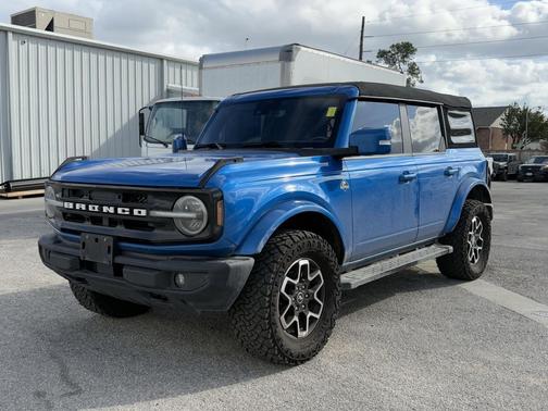 2023 Ford Bronco Outer Banks