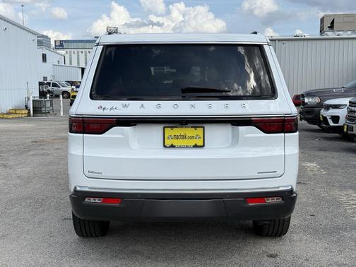 2022 Jeep Wagoneer Series III 4x2