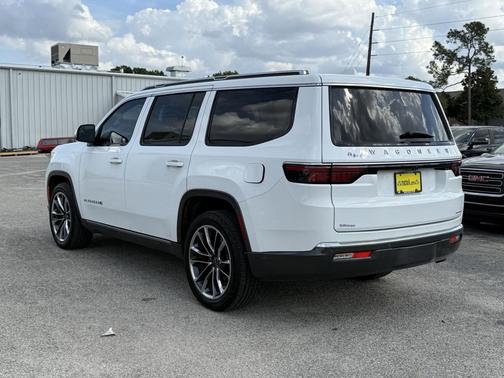 2022 Jeep Wagoneer Series III 4x2