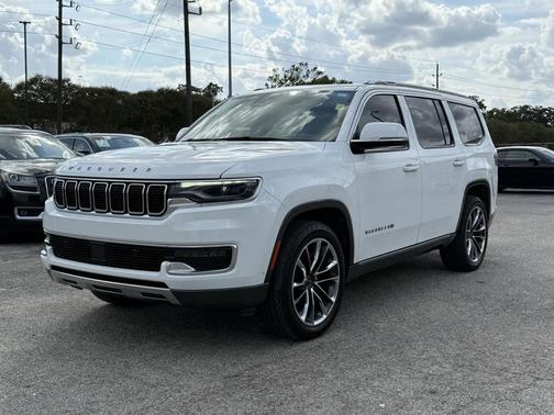 2022 Jeep Wagoneer Series III 4x2