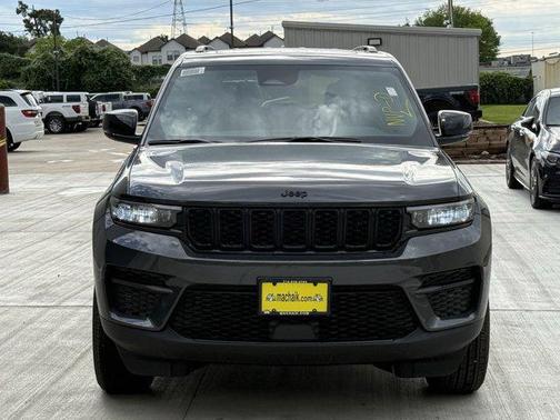 2025 Jeep Grand Cherokee Altitude
