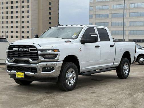 2025 RAM 2500 Tradesman Crew Cab 4x4 6'4' Box