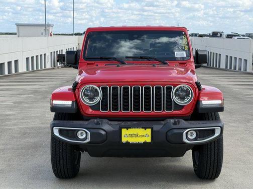 2025 Jeep Wrangler 4-Door Sahara 4x4
