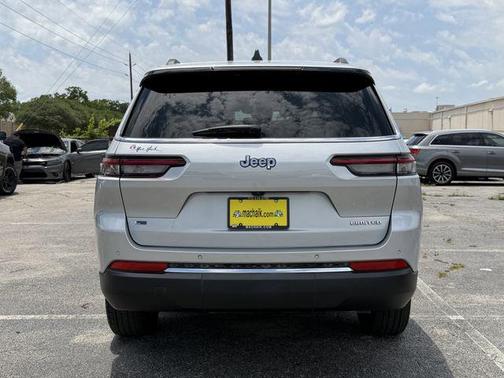Silver Zynith 2023 Jeep Grand Cherokee L Limited