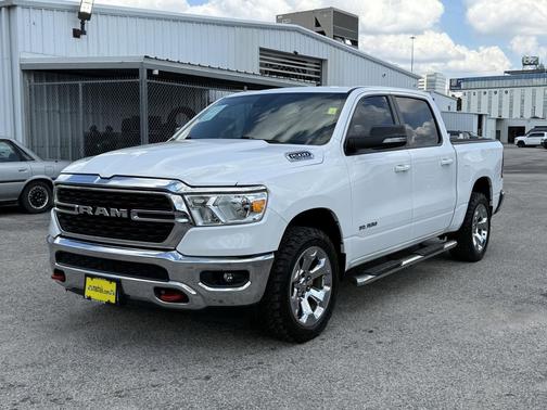 2022 RAM 1500 Classic SLT