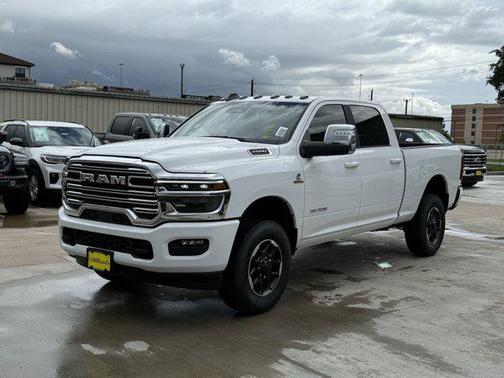 2025 RAM 2500 Laramie Crew Cab 4x4 6'4' Box