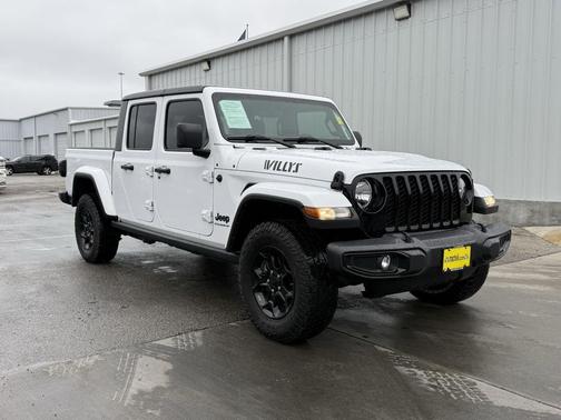 2023 Jeep Gladiator Sport