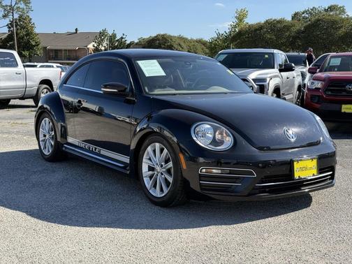 2019 Volkswagen Beetle 2.0T SE