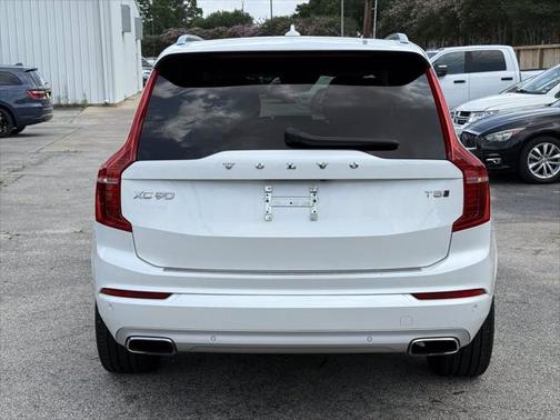 2021 Volvo XC90 T5 Momentum