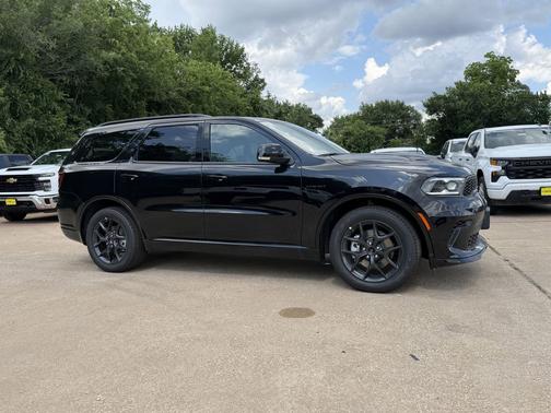 DB Black Clearcoat 2026 Dodge Durango GT Plus