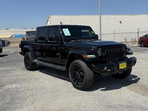 2023 Jeep Gladiator Overland