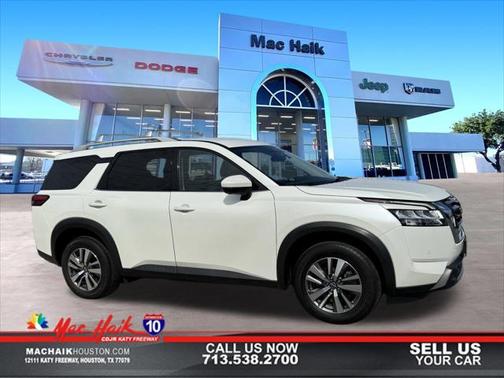 2023 Nissan Pathfinder SL 4WD