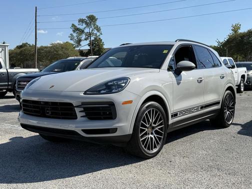 2022 Porsche Cayenne S
