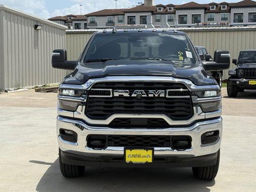 2025 RAM 3500 Tradesman Crew Cab 4x4 8' Box