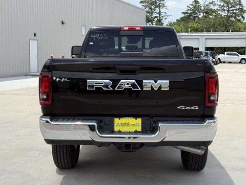 2025 RAM 3500 Tradesman Crew Cab 4x4 8' Box