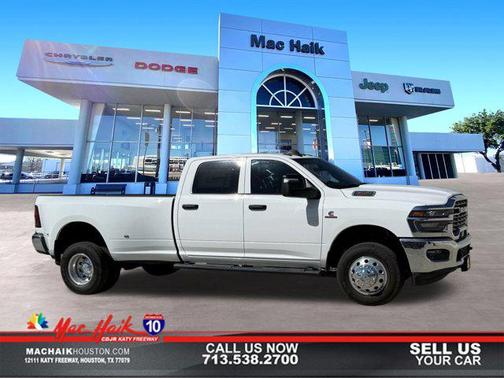 2025 RAM 3500 Tradesman Crew Cab 4x4 8' Box