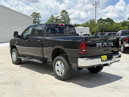 2025 RAM 2500 Tradesman Crew Cab 4x4 6'4' Box