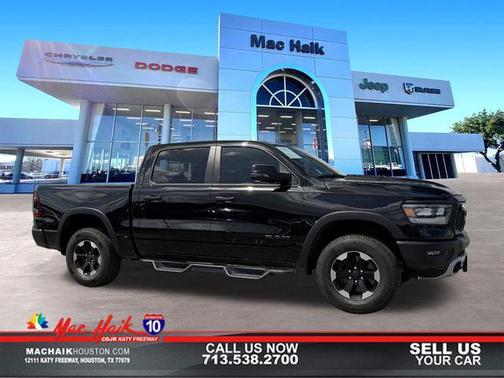Diamond Black Crystal Pearlcoat 2023 RAM 1500 Rebel