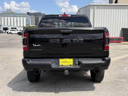 Diamond Black Crystal Pearlcoat 2023 RAM 1500 Rebel