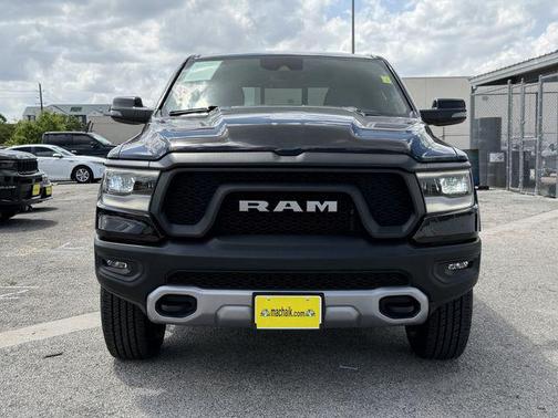 Diamond Black Crystal Pearlcoat 2023 RAM 1500 Rebel