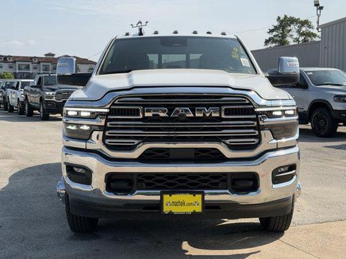 Bright White Clearcoat 2026 RAM 3500 Laramie Crew Cab 4x4 8' Box