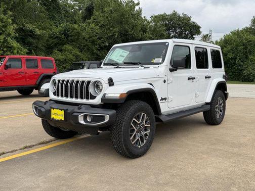 Bright White Clearcoat 2026 Jeep Wrangler 4-Door Sahara 4x4