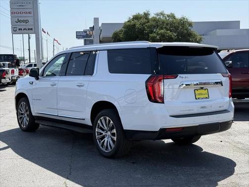 2021 GMC Yukon XL SLT