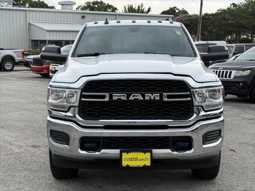 2022 RAM 2500 Tradesman Crew Cab 4x4 6'4' Box