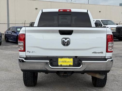 2022 RAM 2500 Tradesman Crew Cab 4x4 6'4' Box