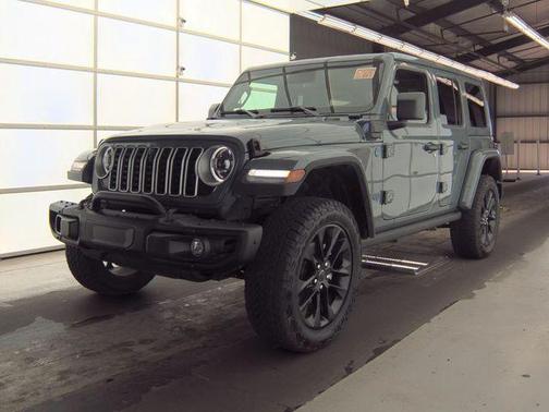 Anvil Clearcoat 2025 Jeep Wrangler 4xe Sahara