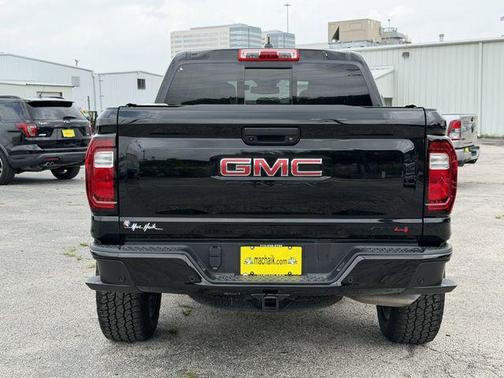 Onyx Black 2024 GMC Canyon AT4