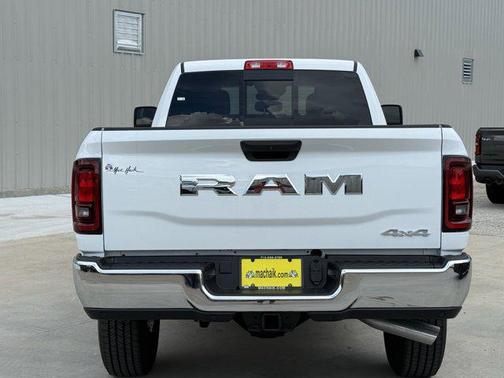 2025 RAM 3500 Tradesman Crew Cab 4x4 8' Box