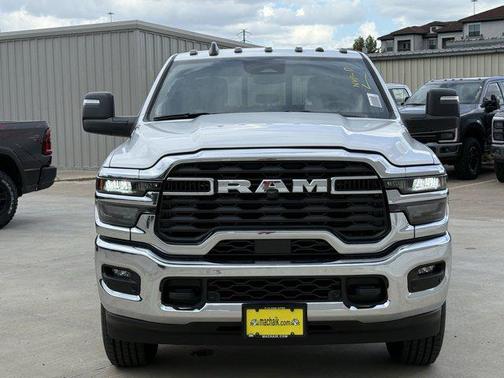 2025 RAM 3500 Tradesman Crew Cab 4x4 8' Box