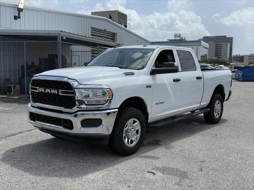 2020 RAM 2500 Tradesman Crew Cab 4X4 6'4' Box