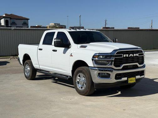 2025 RAM 2500 Tradesman Crew Cab 4x4 6'4' Box