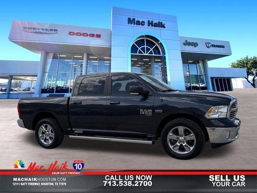 Maximum Steel Metallic Clearcoat 2019 RAM 1500 Big Horn
