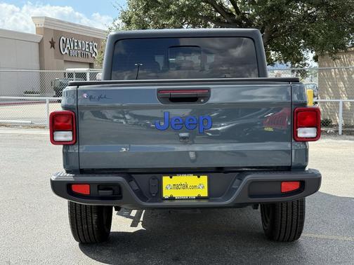 2024 Jeep Gladiator Sport