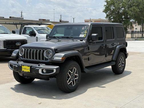 2025 Jeep Wrangler 4-Door Sahara 4x4