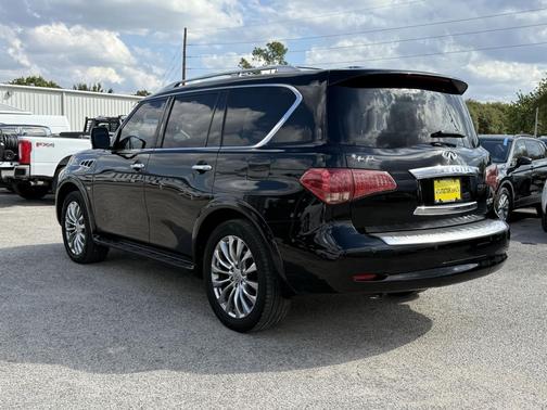 2017 INFINITI QX80 Base